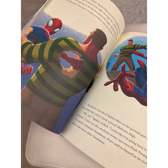 5-Minute Marvel Stories Hardcover Book Featuring Superheroes & Adventures - Picture 6 of 7